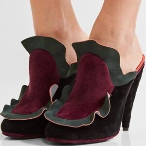 Fendi Black and Burgundy Suede Ruffle Mules